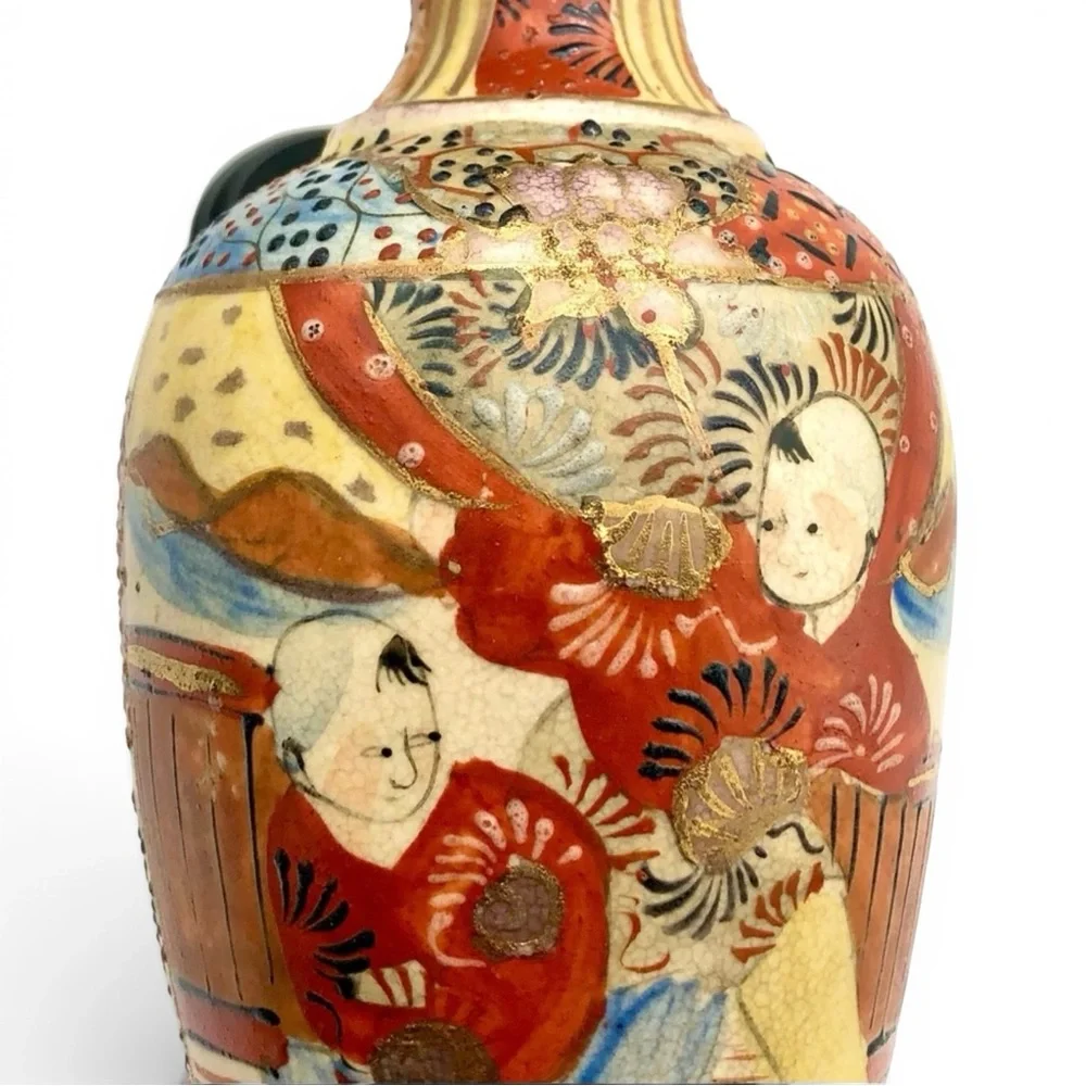 Antique Kyoto Satsuma Japanese Vase Earthenware Ruffle Top Moriage Figural